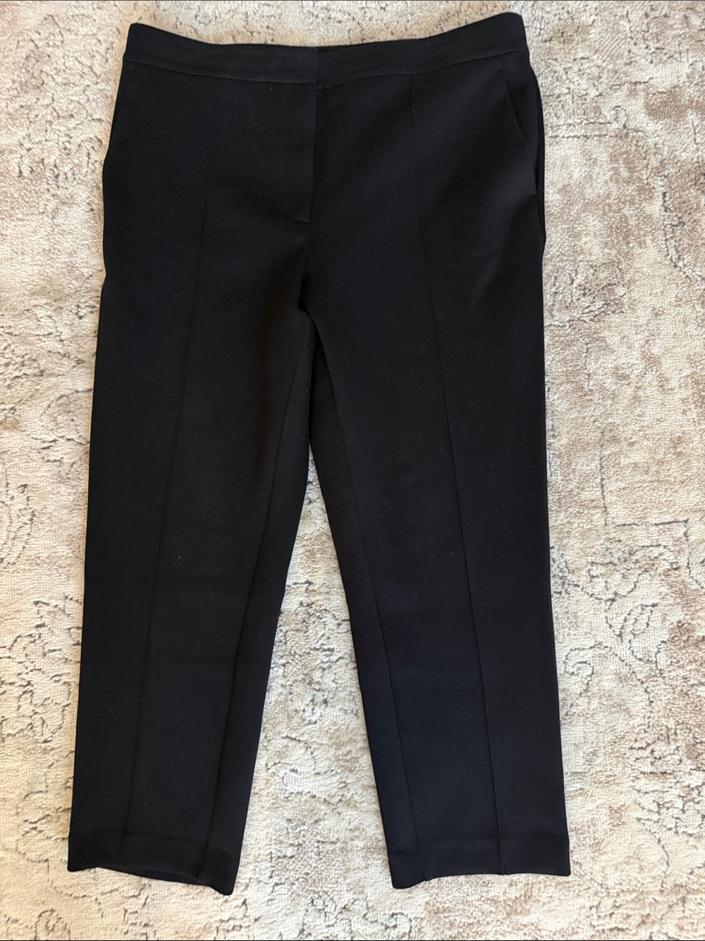 And Taylor Black double knit pin tuck pants size 16